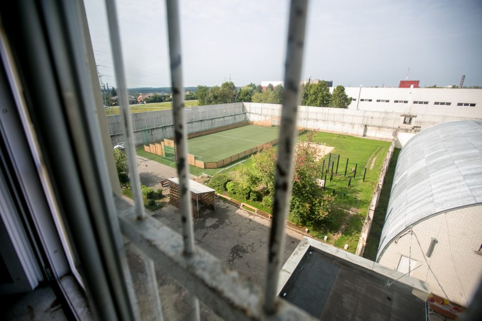 Nuteistų nepilnamečių gyvenimo mokykla arba kaip „žulikai“ tapo „vaikais“