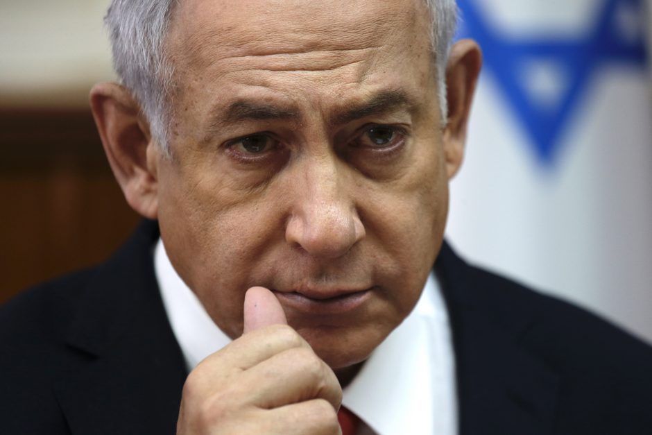 B. Netanyahu pripažino – Izraelis atakavo taikinius Sirijoje