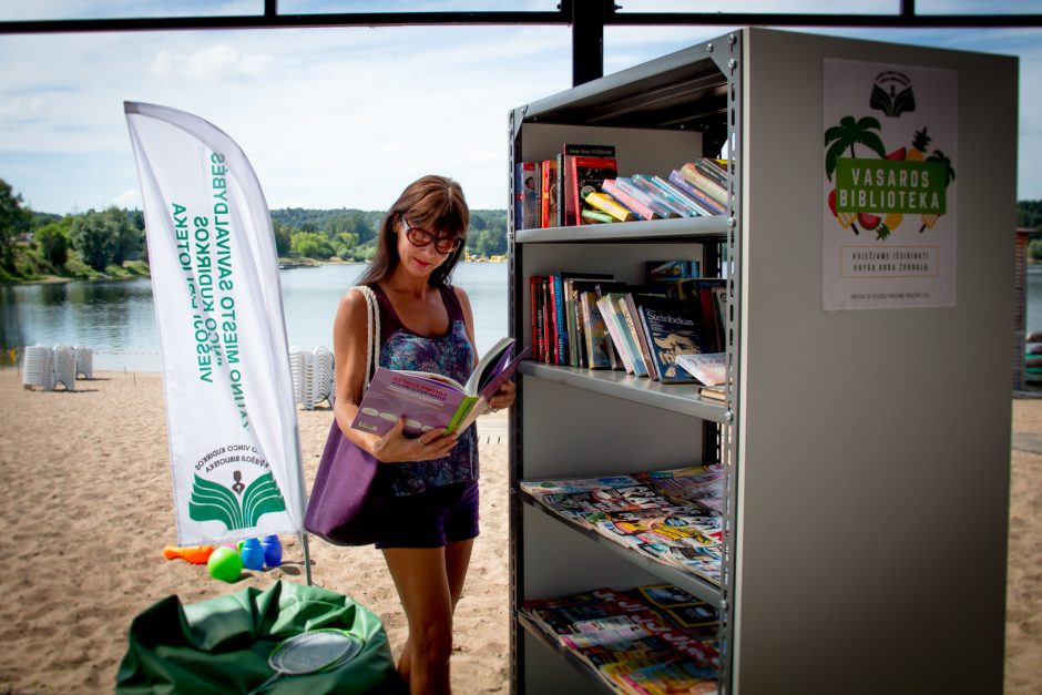 Šią vasarą poilsiautojams Kaune – net dvi paplūdimio bibliotekos