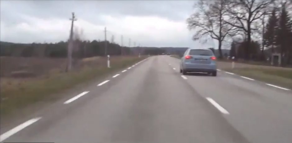 Jaunas „Audi“ vairuotojas lėkė dvigubai viršydamas greitį