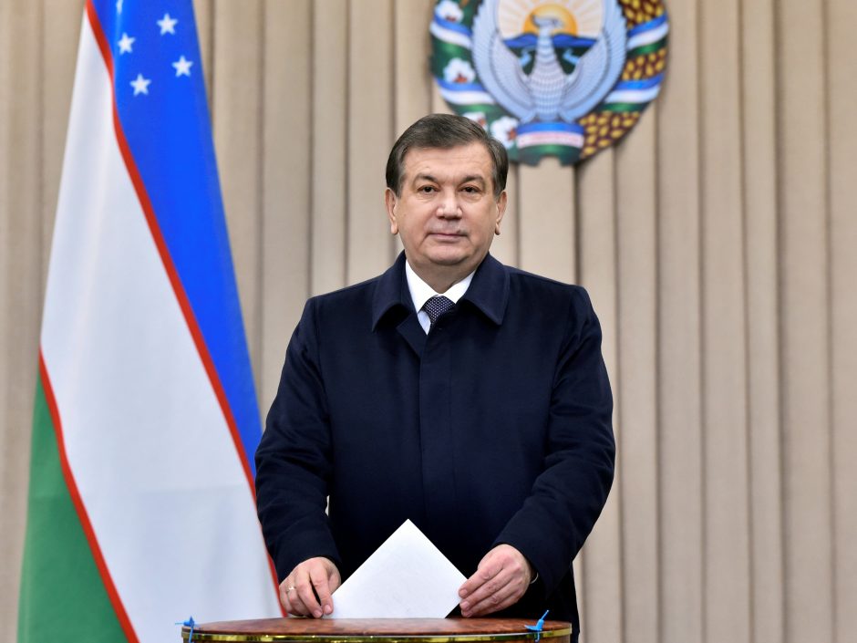 Uzbekistanas renka antrąjį per savo istoriją prezidentą