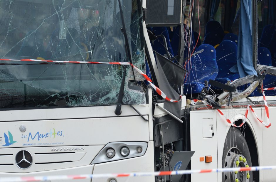 Prancūzijoje per Velso autobuso avariją sužeisti 13 žmonių