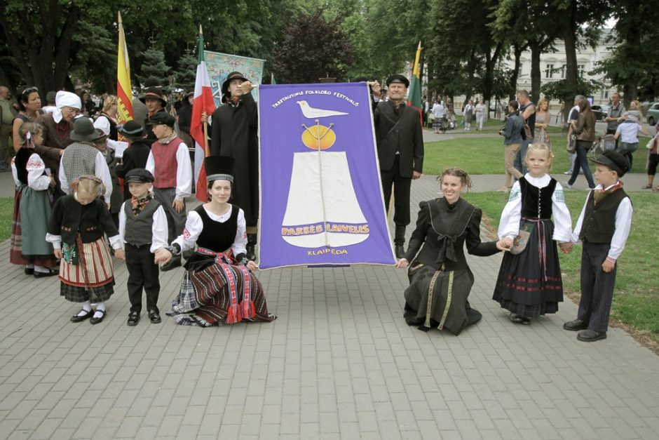 Folkloro festivalis „Parbėg laivelis“ kviečia atrasti tautosakos sodą