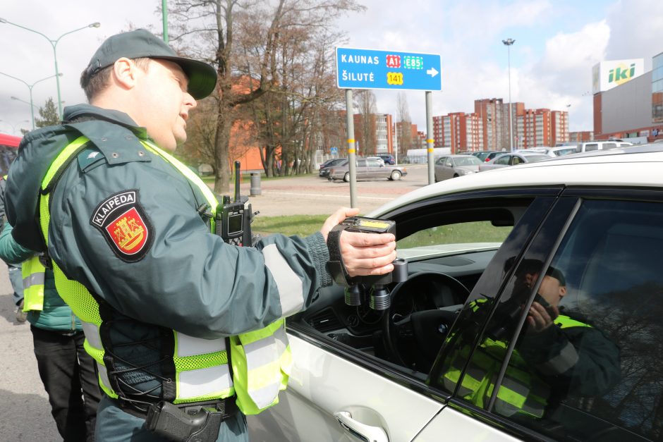 Saugaus eismo dieną užfiksuotas įspūdingas BMW greitis