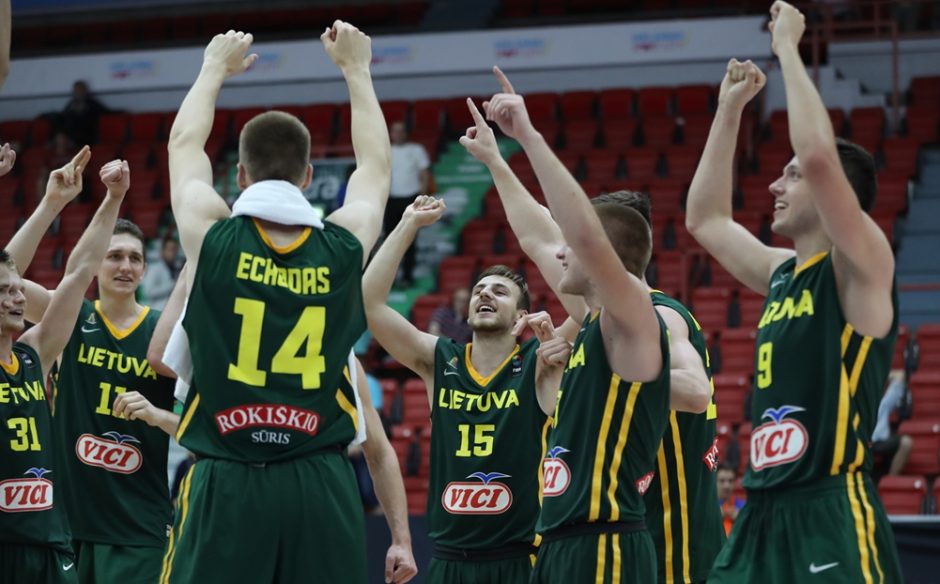 Lietuvos 20–mečių krepšinio rinktinė tenkinosi Europos pirmenybių sidabru
