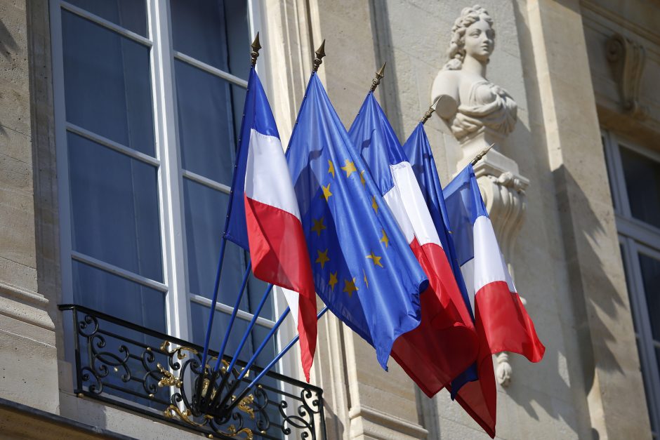 Prancūzijos parlamentas – už kontroversišką šnipinėjimo įstatymą