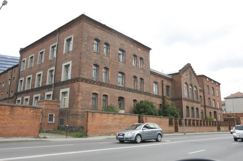 Svarsto, ar į senąjį Klaipėdos policijos pastatą perkelti teismus