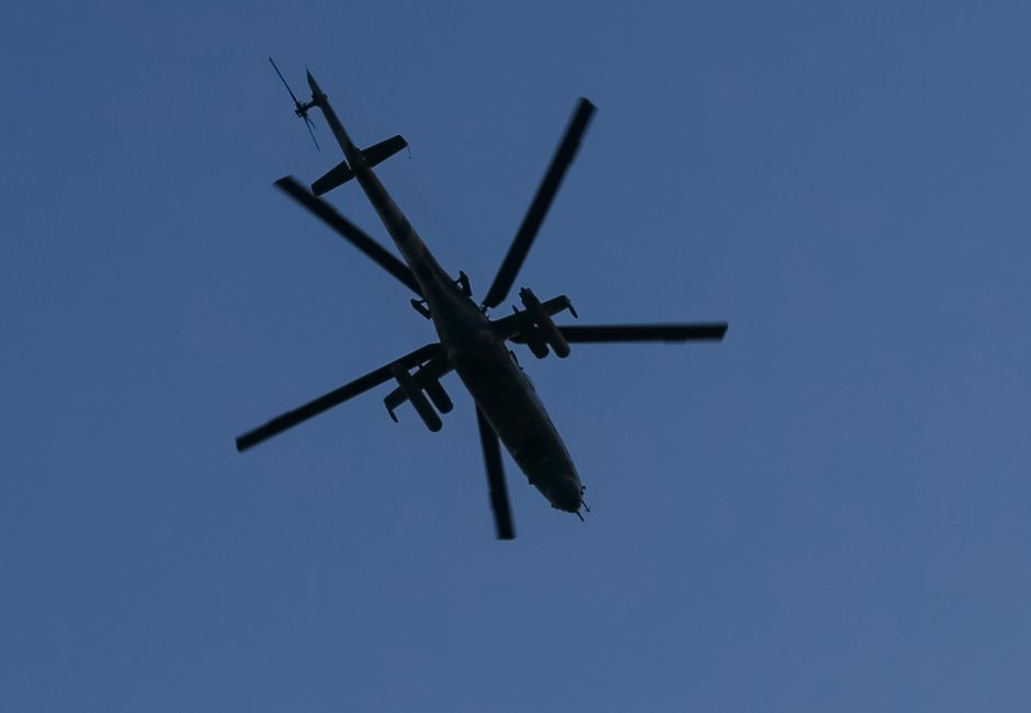 Netoli Latvijos sienos sudužo Rusijos karinis sraigtasparnis, yra aukų