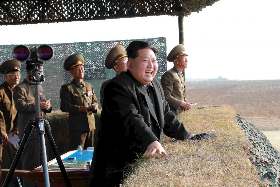 Šiaurės Korėja didelio nuotolio raketą gali paleisti jau sekmadienį