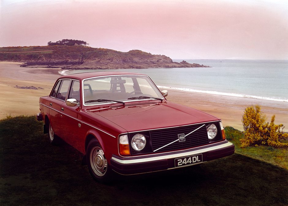 Švedijos simbolis „Volvo 240“ švenčia keturiasdešimtmetį