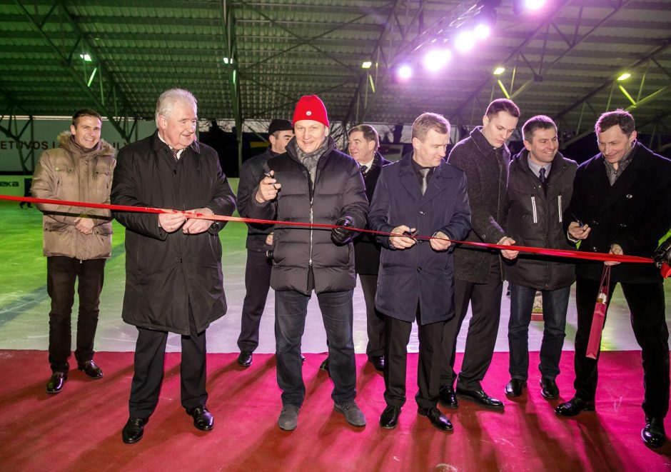 Oficialiai atidaryta Panevėžio ledo arena