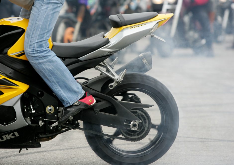Širvintų rajone susižalojo girtas motociklininkas