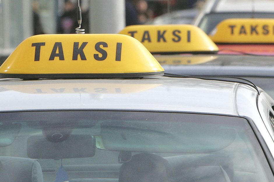 Teismas užstojo taksi vežėjus prieš Vilniaus valdžią