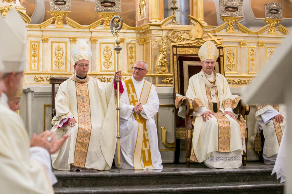 Įšventintas naujas vyskupas A. Jurevičius