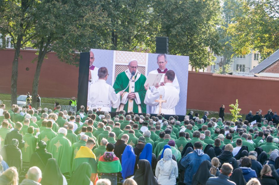 Popiežiaus malda Santakos parke: nebijokime eikvoti savęs dėl mažiausiųjų 