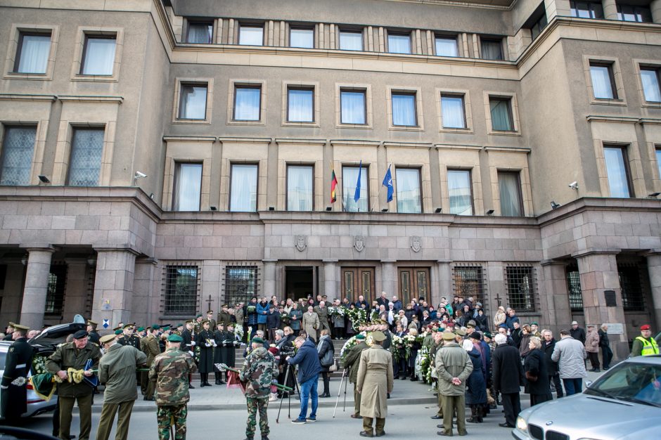 Į paskutinę kelionę išlydėtas partizanas V. Balsys-Uosis