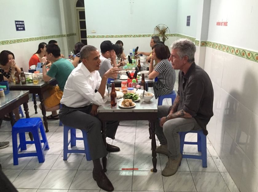 Sriubos užsukęs B. Obama pribloškė Vietnamo užkandinės savininkę