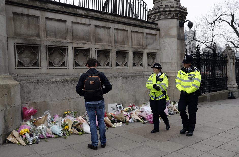 Britų policija paskelbė daugiau detalių apie parlamento užpuoliką