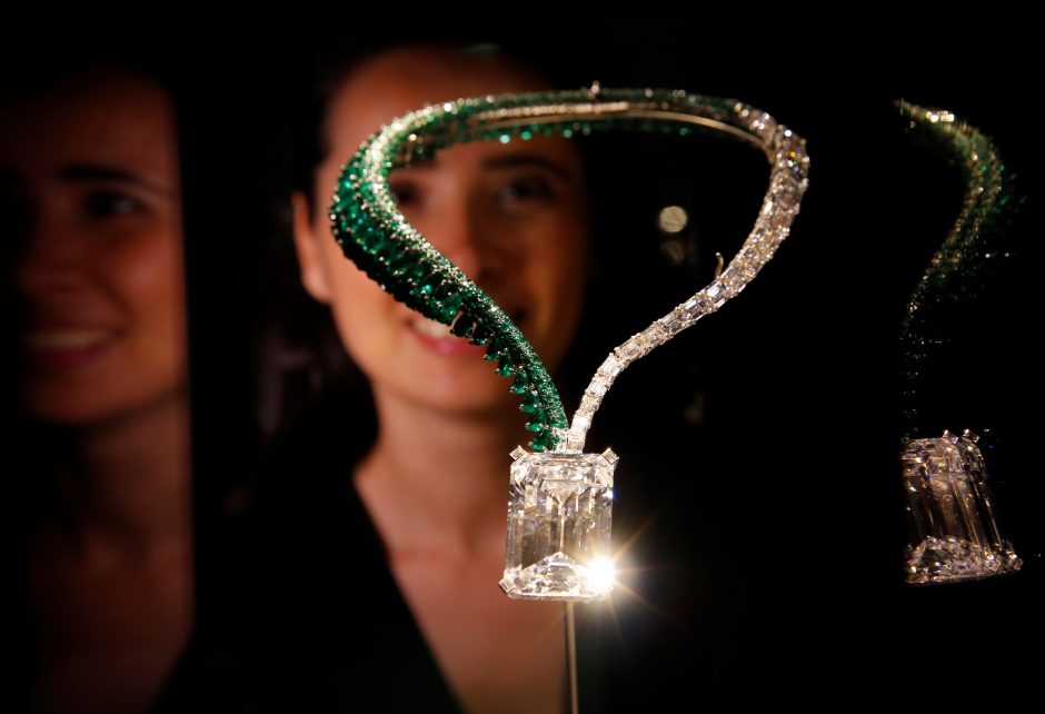 Didžiausias aukcionui pasiūlytas deimantas nupirktas už 28,7 mln. eurų