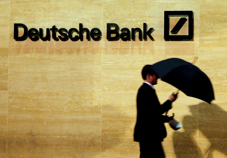 ES pateikė kaltinimus „Deutsche Bank“ ir dar trims bankams