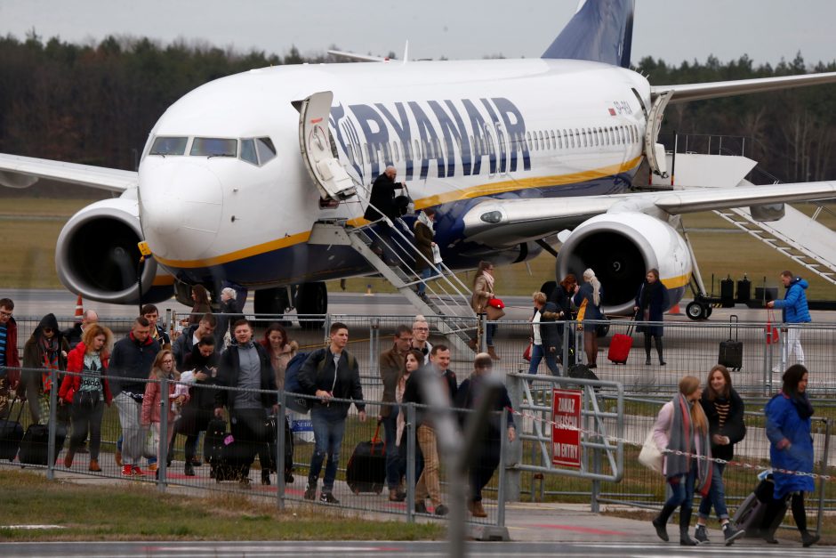 „Ryanair“ nepavyko tapti daugiausiai keleivių skraidinusia Europos aviakompanija