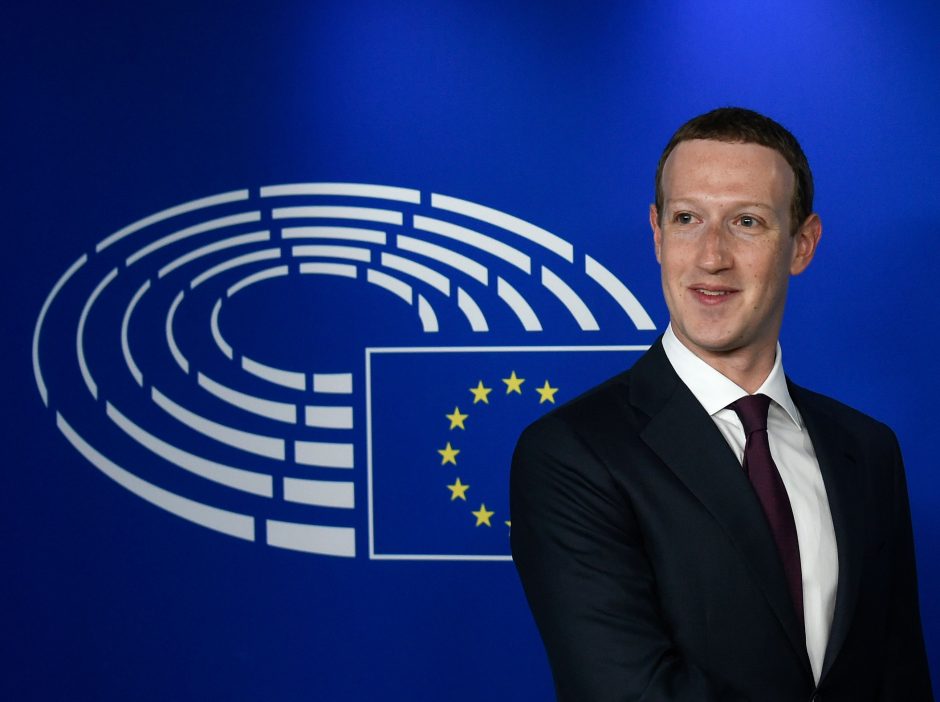 ES įspėja „Facebook“: kantrybė dėl paslaugų teikimo sąlygų – prie išsekimo ribos