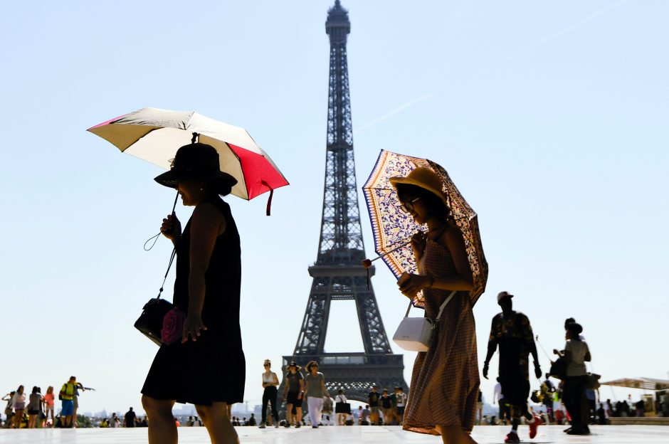 Paryžiaus centras vieną dieną per mėnesį bus skirtas pėstiesiems