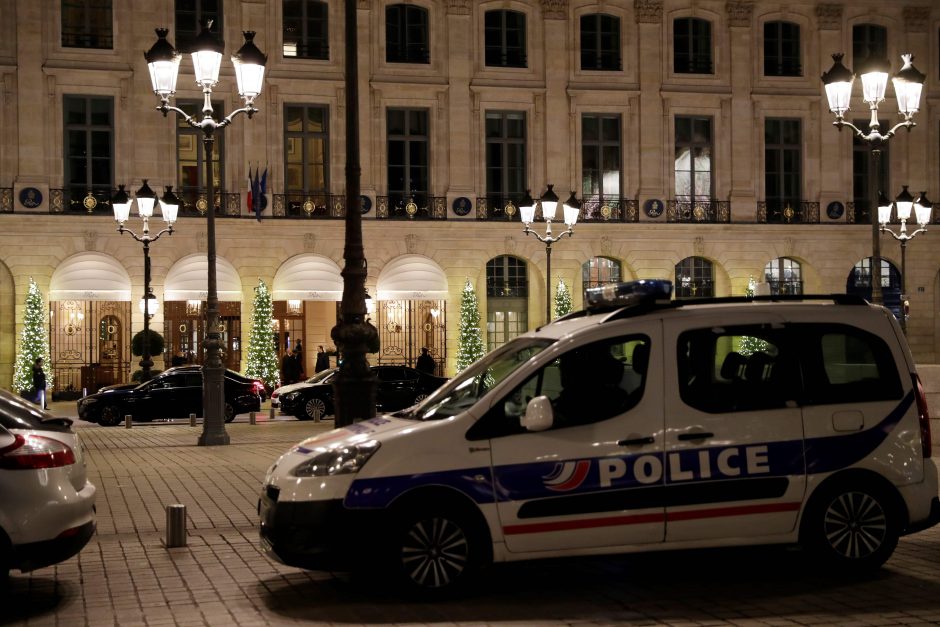 Prancūzijos policija rado visas iš viešbučio „Ritz“ pagrobtas brangenybes