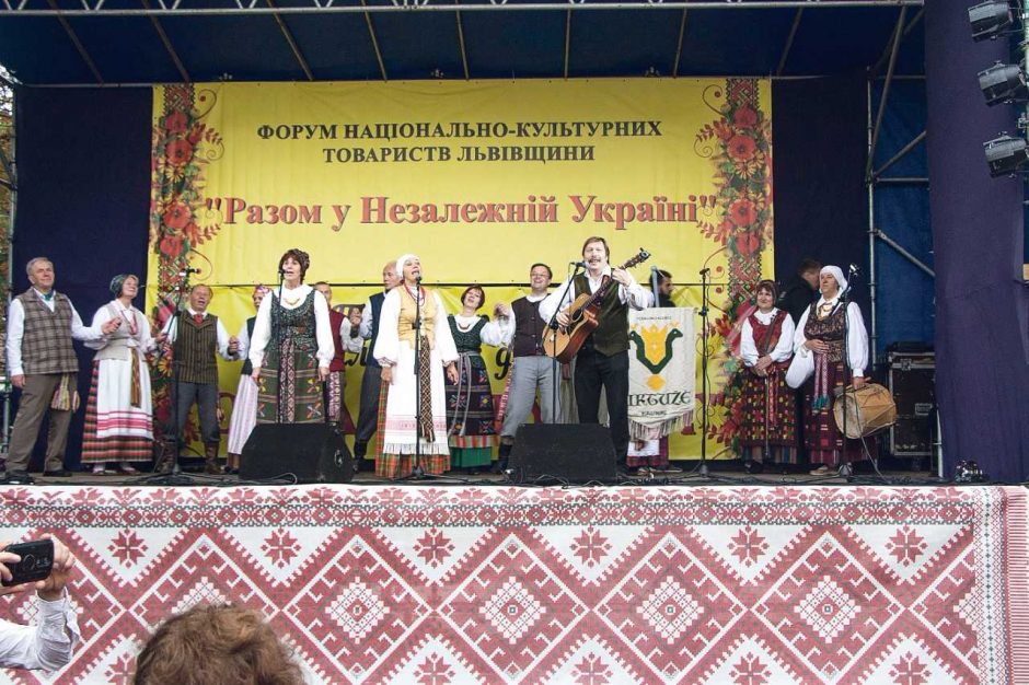 Kauno folkloro klubas lankėsi Ukrainoje