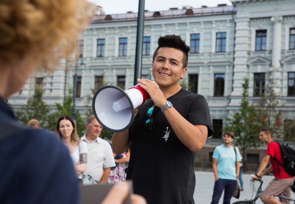 Suimtas ekvadorietį užpuolęs vilnietis ir teisme šaukė „Lietuva – lietuviams“