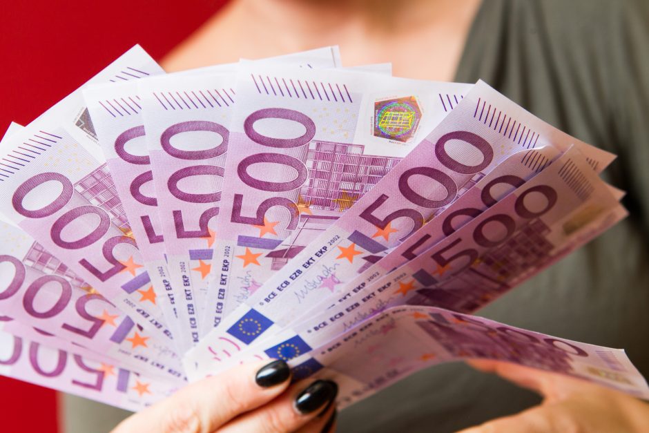 500 eurų banknoto dienos suskaičiuotos?