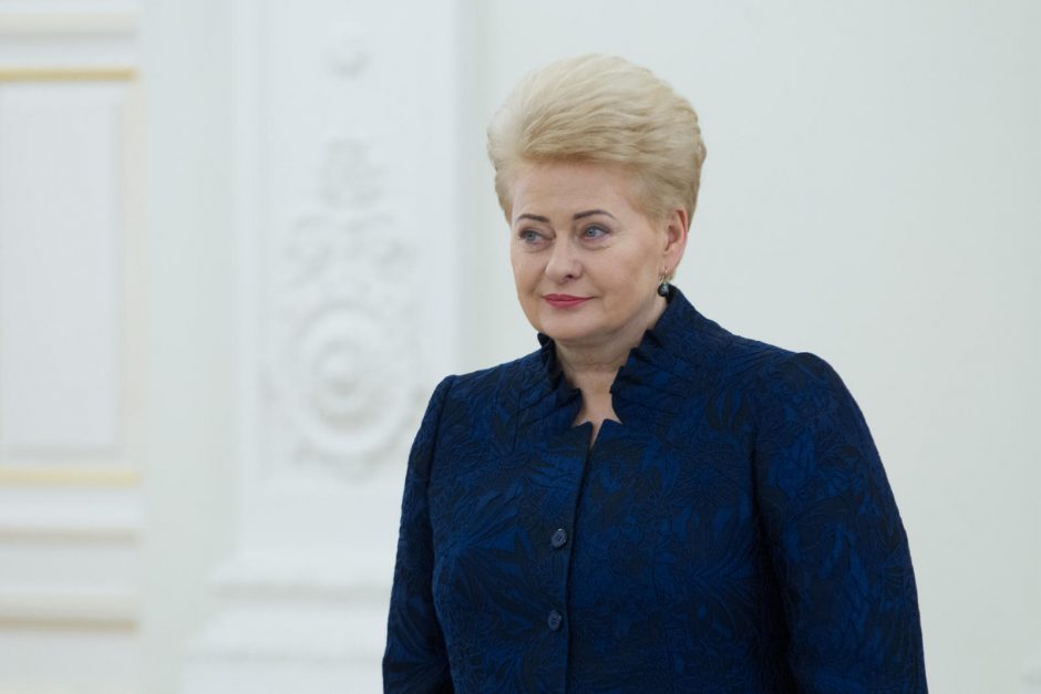 D. Grybauskaitė penkiems karininkams suteikė pulkininko laipsnius
