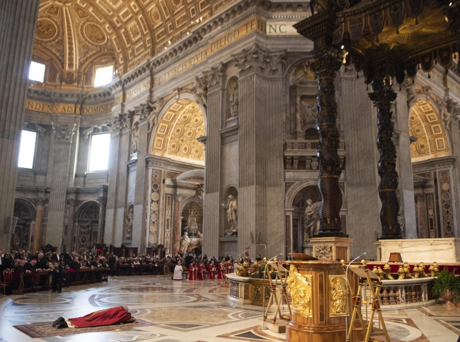 Popiežius dalyvavo Didžiojo penktadienio liturgijoje