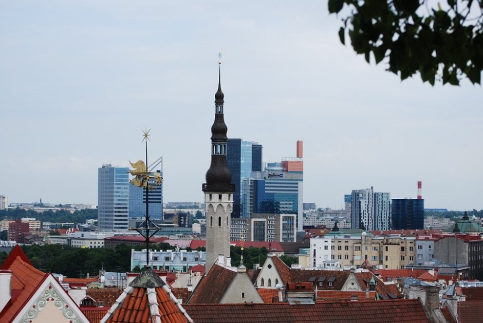 Estija atšaukė numatytą akcizų didinimą alkoholiui