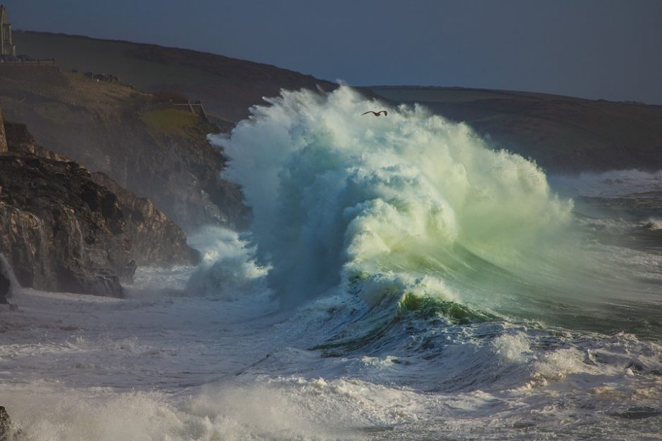 Pietų vandenyne užfiksuota rekordinė beveik 24 m aukščio banga