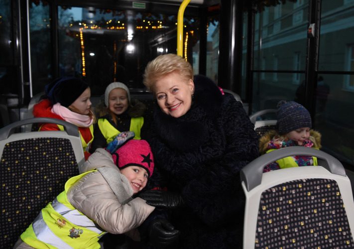 Kalėdinį traukinuką išbandė ir D. Grybauskaitė