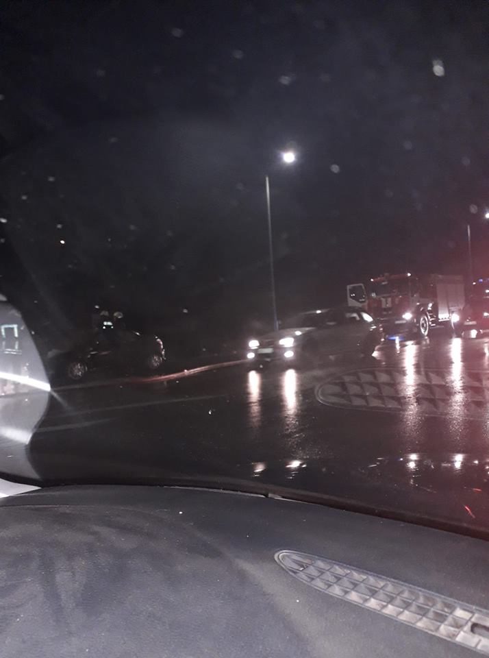 Jonavos gatvėje atvira liepsna degė automobilis (vaizdo įrašas)