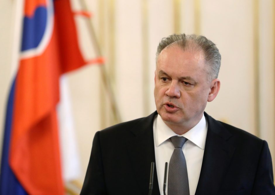 Slovakijos prezidentas apsisprendė patvirtinti naująją vyriausybę