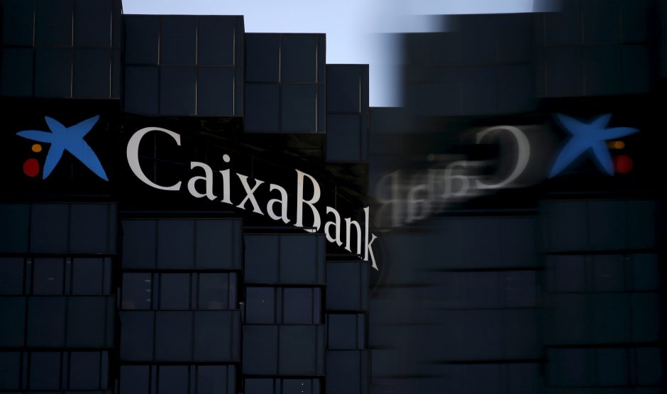 Ispanijos bankui „Caixabank“ – įtarimai pinigų plovimu
