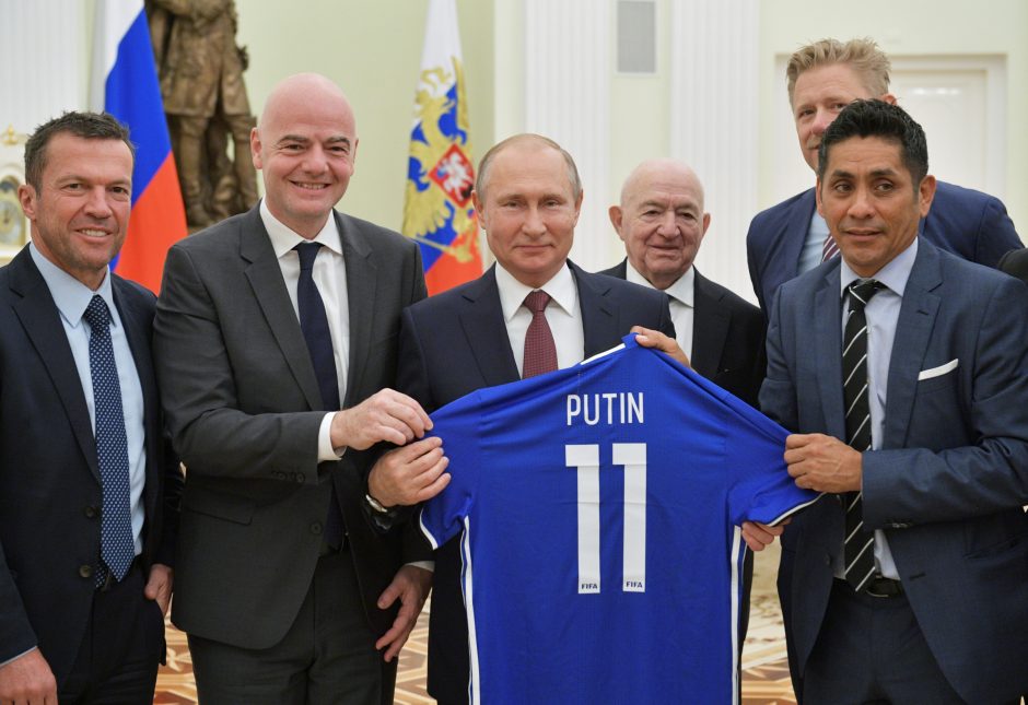FIFA prezidentas: pasaulis įsimylėjęs Rusiją