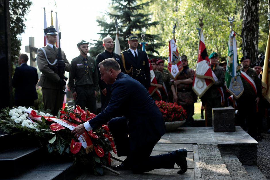 Varšuva paminėjo sukilimo prieš nacius 74-ąsias metines