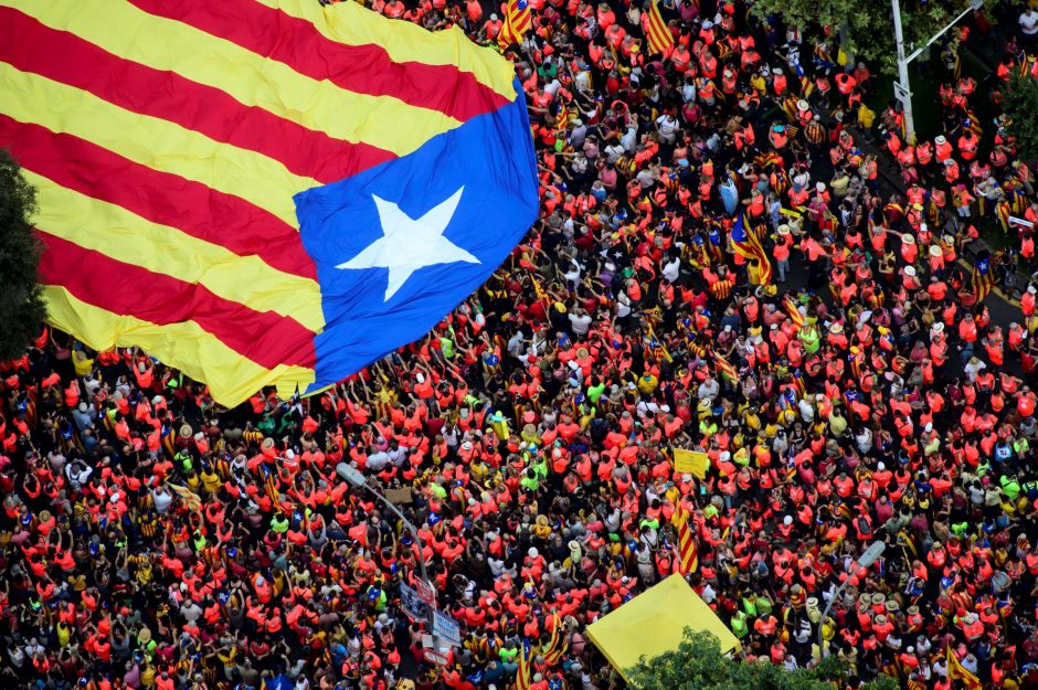 Policija: į eitynes Barselonoje susirinko apie milijoną katalonų