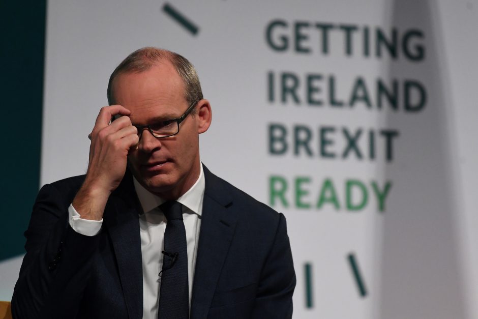 Britanijos ir Airijos ministrai sako beveik pasiekę „Brexit“ susitarimą