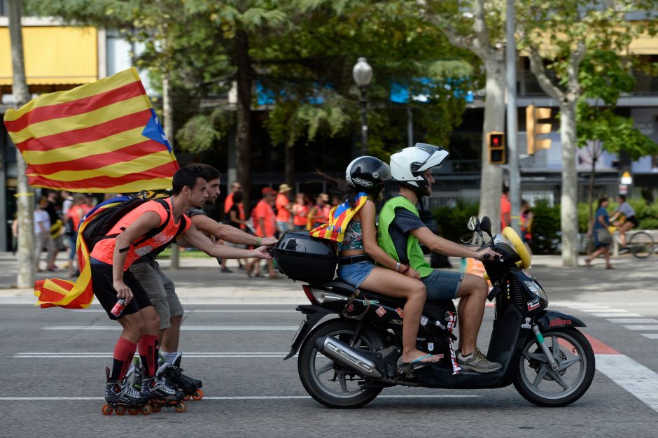 Policija: į eitynes Barselonoje susirinko apie milijoną katalonų