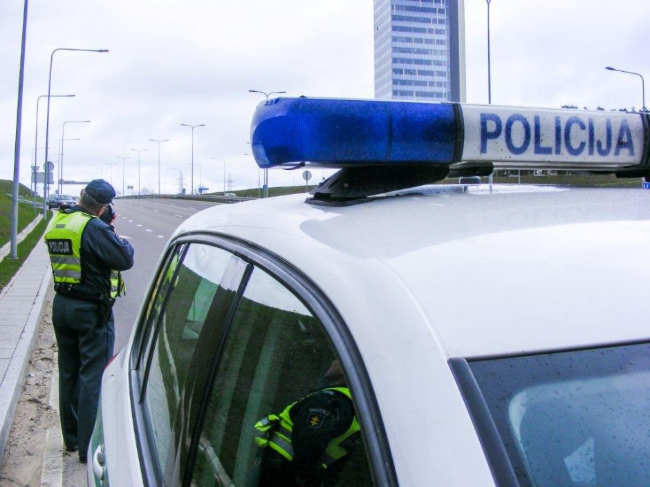 Vilniuje pirmadienį ryte įkliuvo keturi neblaivūs vairuotojai