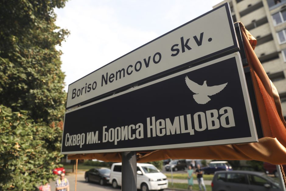 Politikai: neatsitiktinai B. Nemcovo skveras atidarytas prieš Rusijos ambasadą