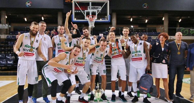 „Nevėžio“ krepšininkai antrus metus iš eilės laimėjo turnyrą Kėdainiuose