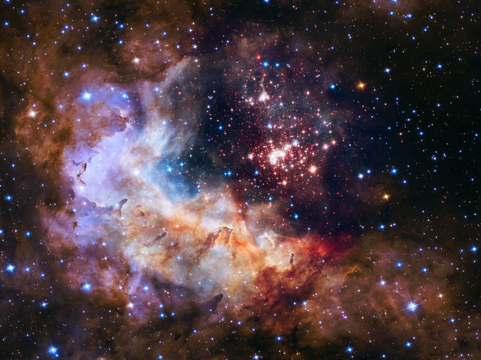 Penktadienį švenčiamas kosminio teleskopo „Hubble“ 25-metis