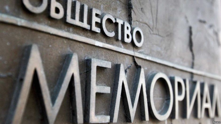 Sankt Peterburge iš biurų iškeldinama žmogaus teisių grupė „Memorial“