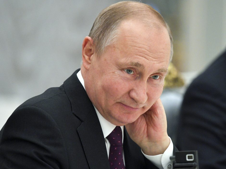 V. Putinas: Rusija nekelia grėsmės nė vienai savo kaimynei